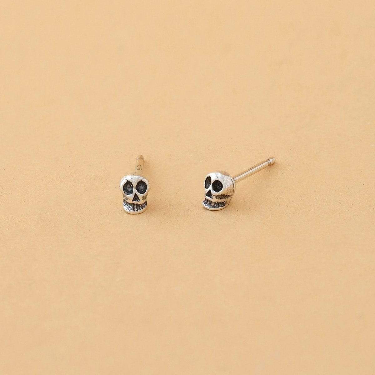 11 Jewelry Pieces to Add a Touch of Spooky Charm to Your Style 🎃