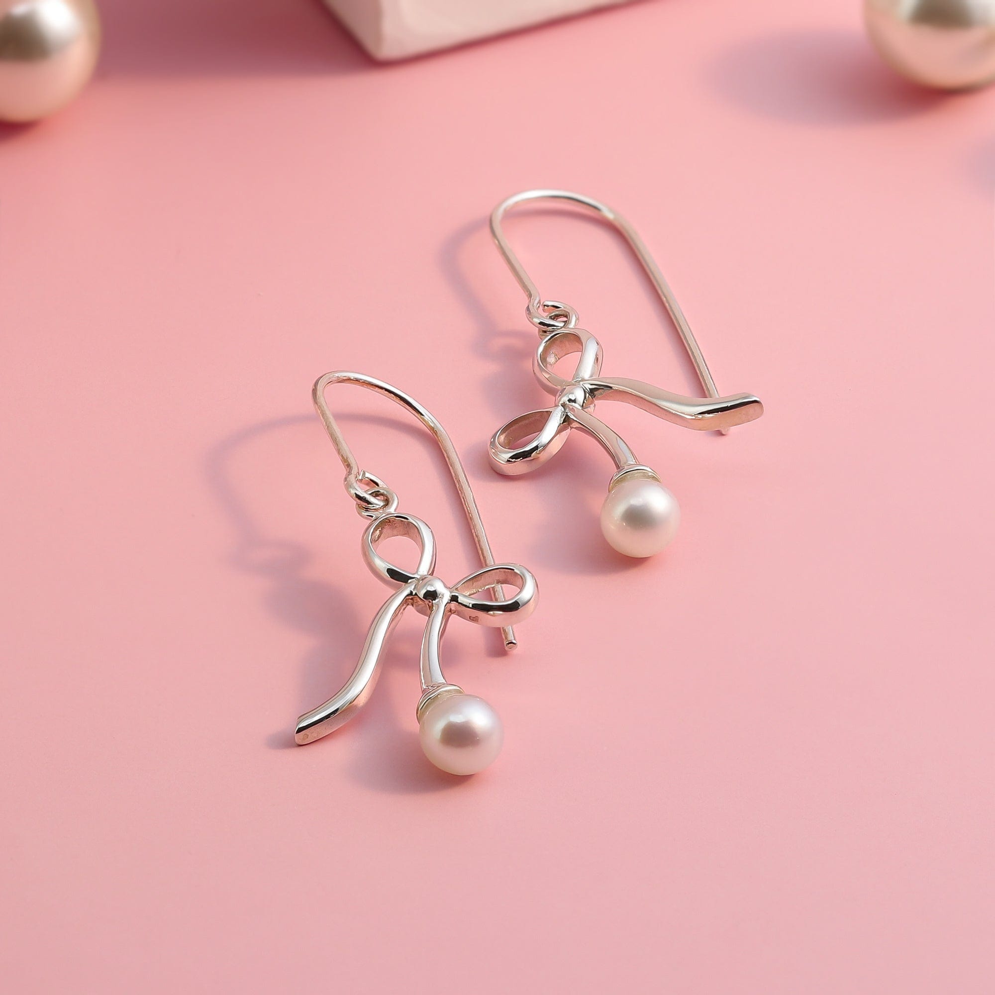 Boma Jewelry Ribbon with a Pearl Earrings