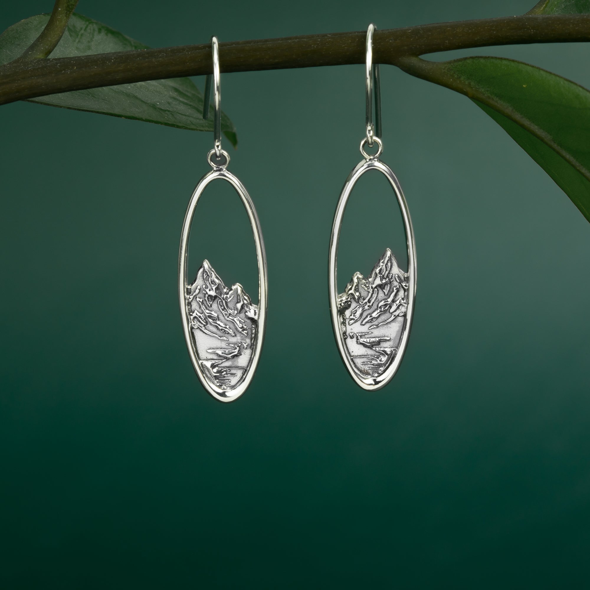 ✨ Behind the Twilight: The Jewelry Collection Inspired by the Magic of The Twilight Saga🌘🌙