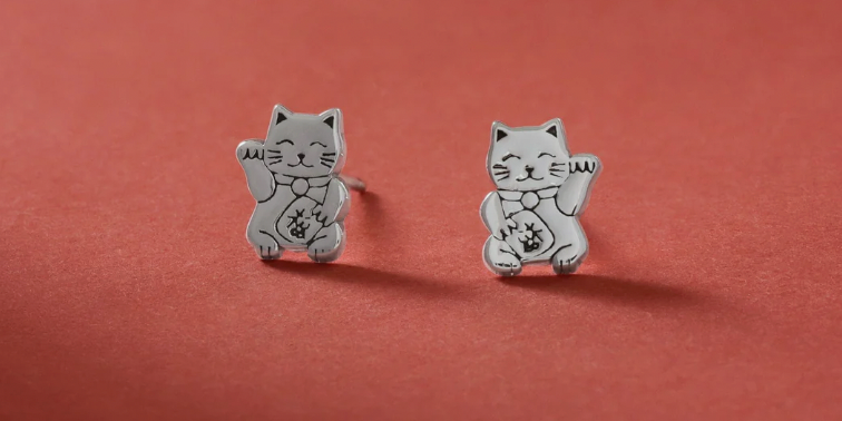 Boma Jewelry Celebrate National Cat Day with these Jewelry Styles 😻 Blog Post Cover