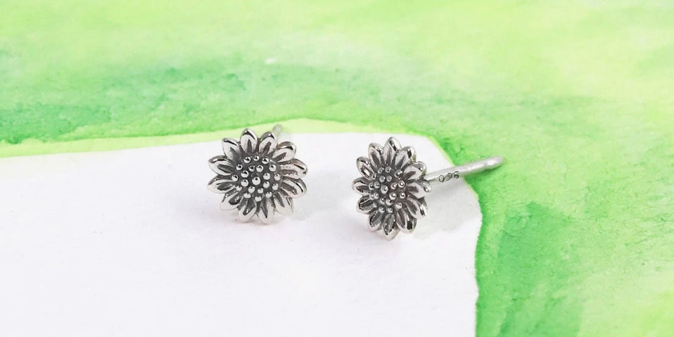 Sunflower Jewelry: Symbolism and Meaning ✨🌻