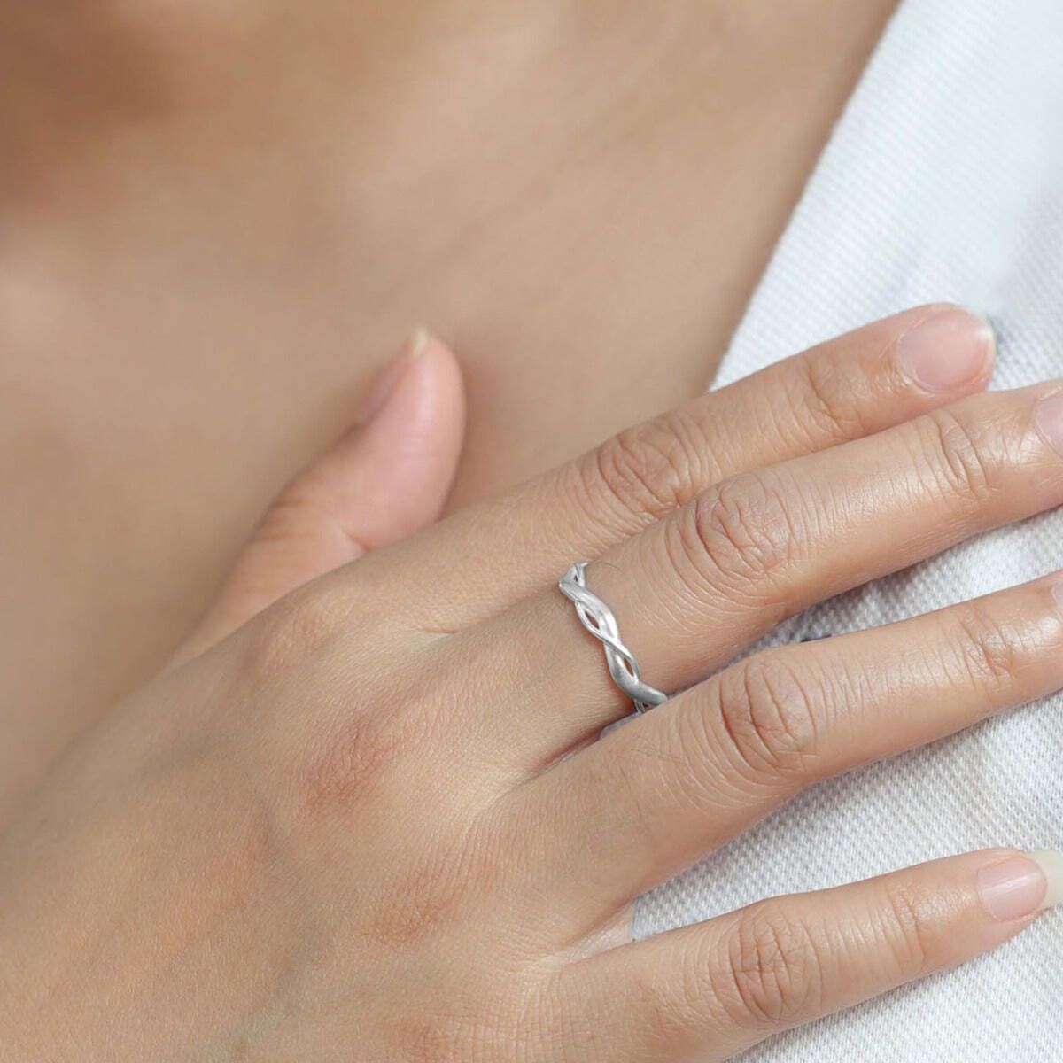 Boma Jewelry Earrings Leaf Cutout Pattern Post