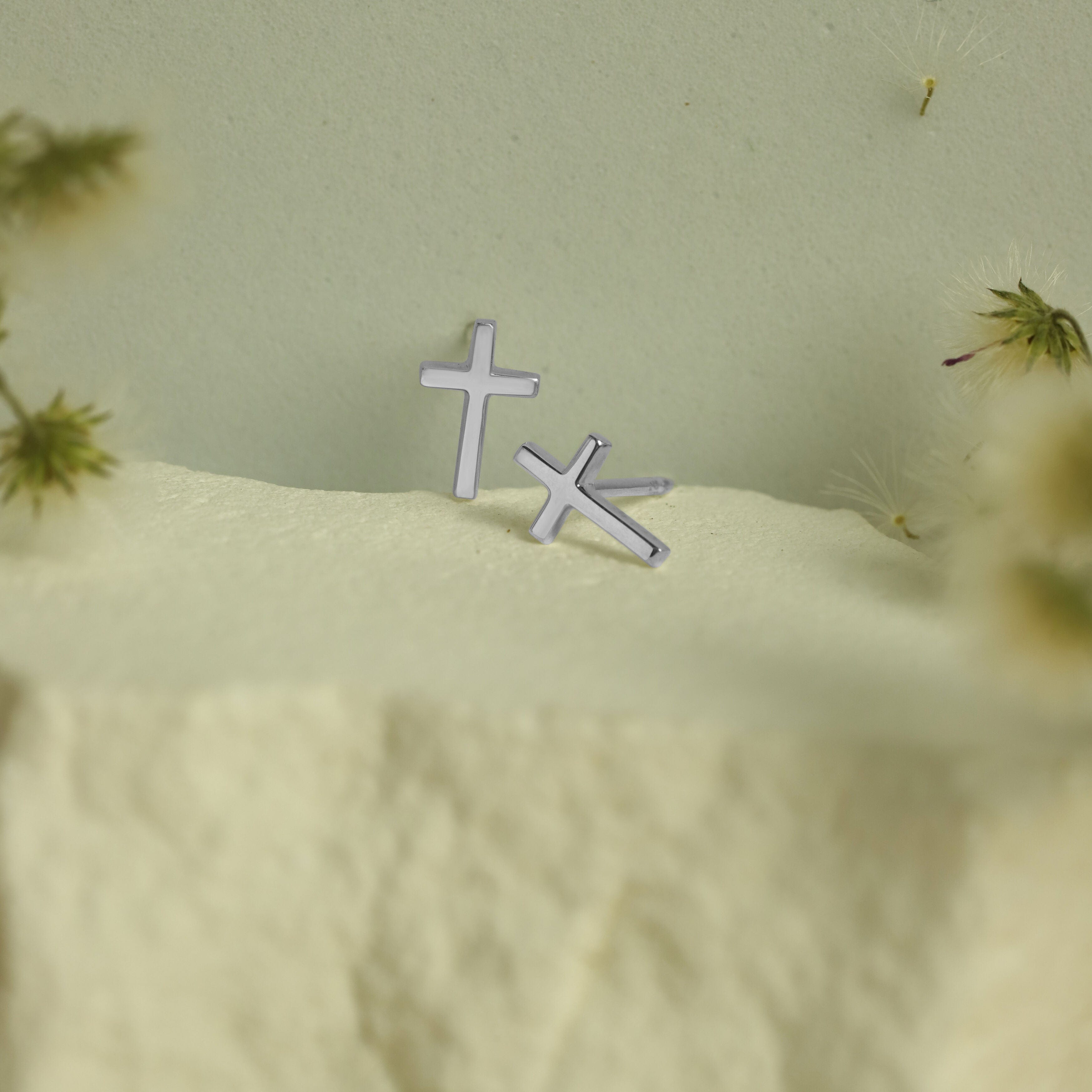 Boma Jewelry Minimal Cross Studs
