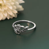 Petite Bloom Vine Ring